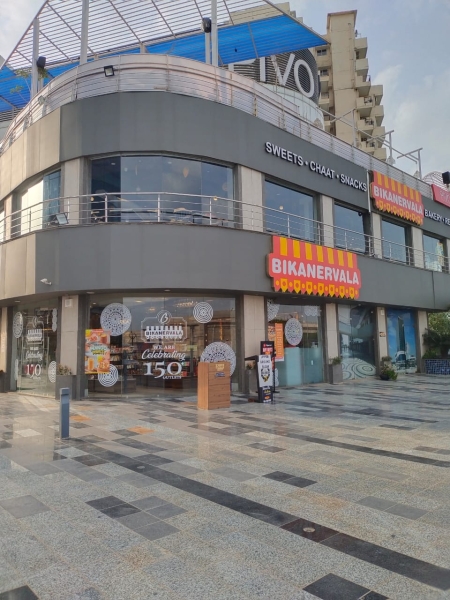 Shop for sale in Ocus Medley